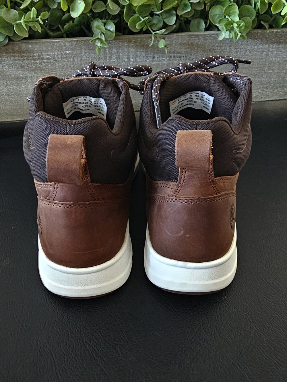 Timberland Brown Leather Chukka Boots Sneaker Hybrid Men's Sz 8.5 & 9 - Picture 3 of 11
